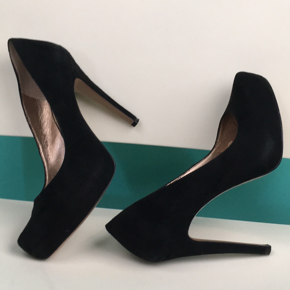 BCBGeneration suede leather pointy platforms pumps